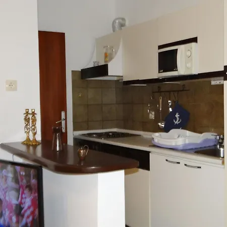 Scenic And Refined Krk With Terrace - One Bedroom With Terrace * 克尔克